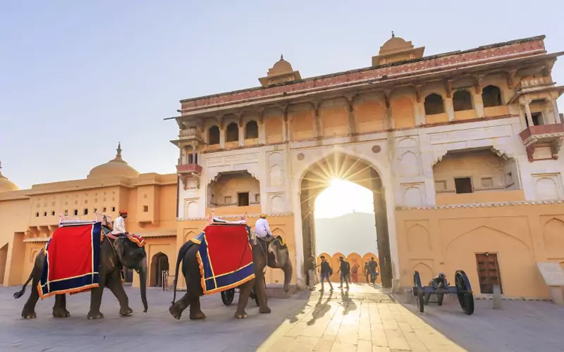 https://www.northindiaprivatetours.com/wp-content/uploads/2024/07/fort.webp