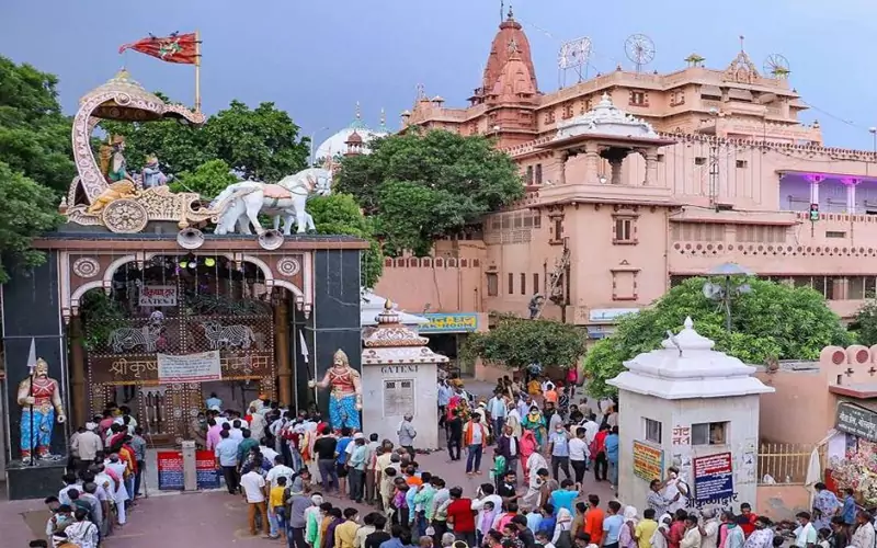 https://www.northindiaprivatetours.com/wp-content/uploads/2024/08/mathura-1.webp
