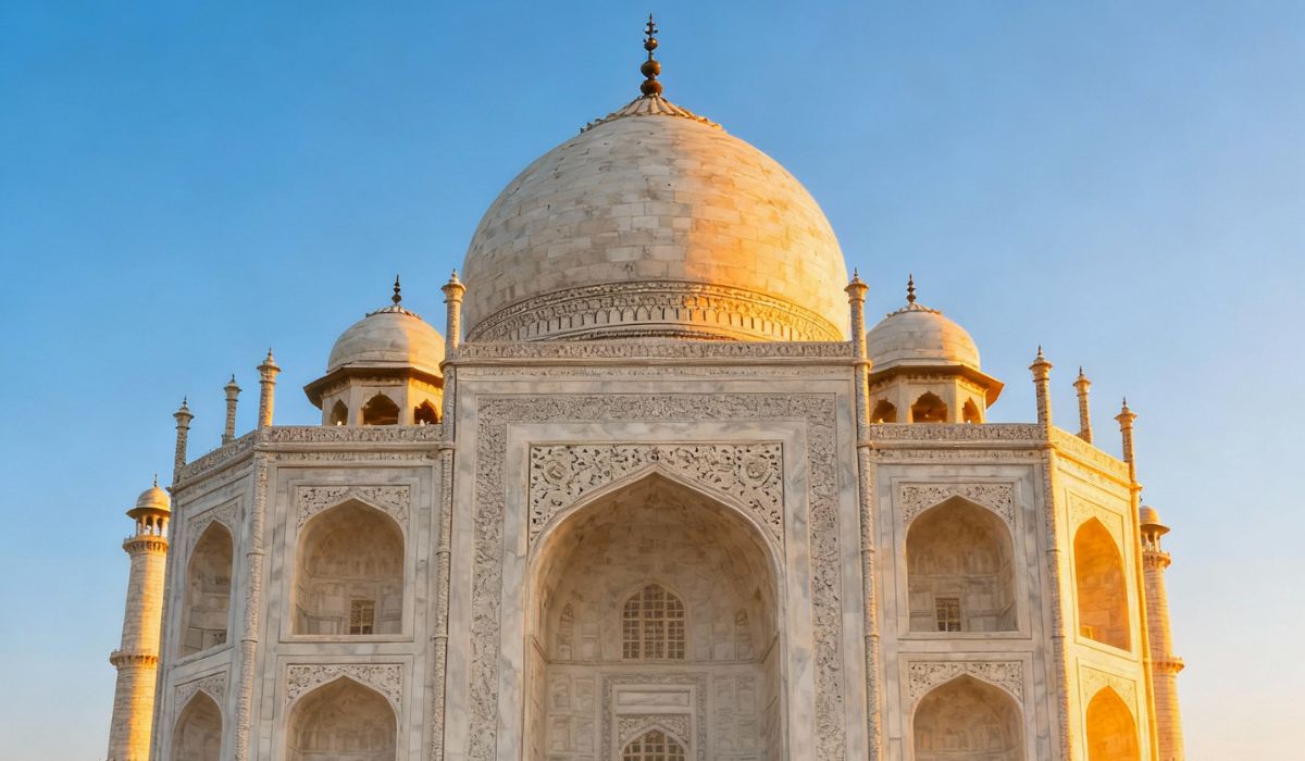 Taj Mahal complete guide, ticket,timing and Booking